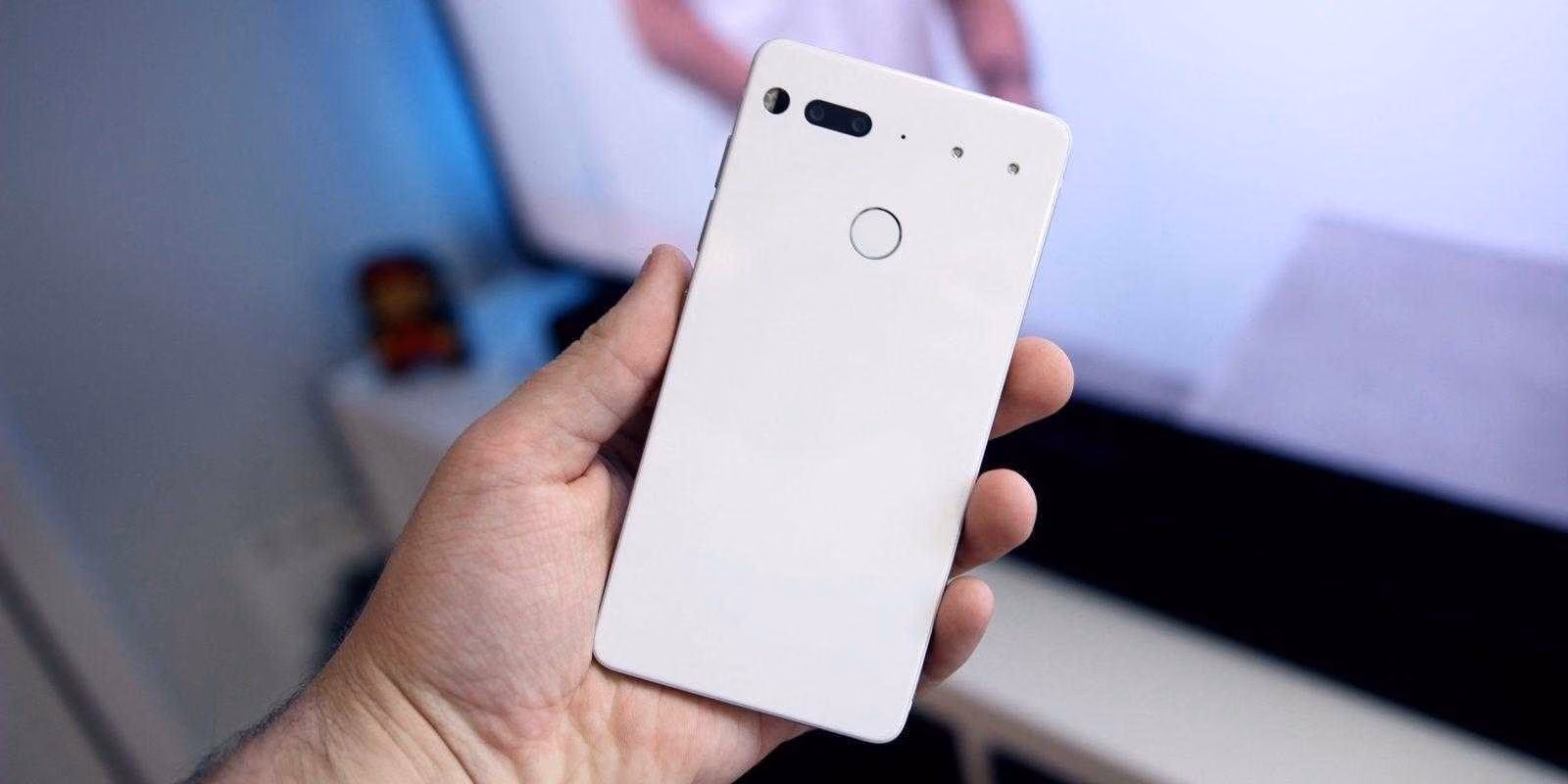 Создатель Android закрывает компанию Essential Phone 5 essential phone white 01
