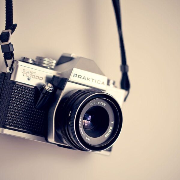 В России создали фотоаппарат, который шифрует снимки сразу после съёмки (gandex.ru 18887 9179 praktika wp by s meier)