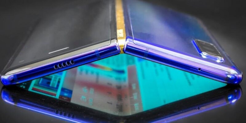 Samsung может выпустить Galaxy Fold 2 в июле (gsmarena 000 1)