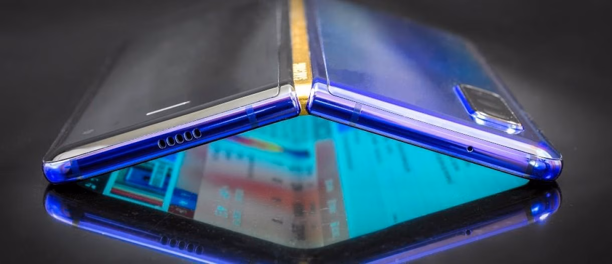 Samsung может выпустить Galaxy Fold 2 в июле 3 gsmarena 000 1