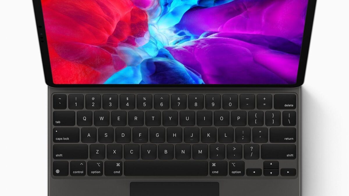 Клавиатура нового iPad Pro с тачпадом и дисплеем