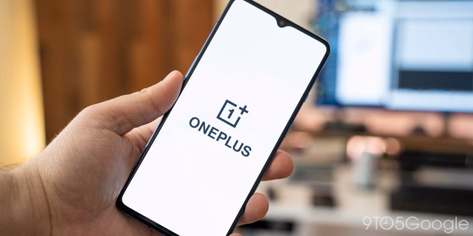 Компания OnePlus провела редизайн своего логотипа 3 dsc06266