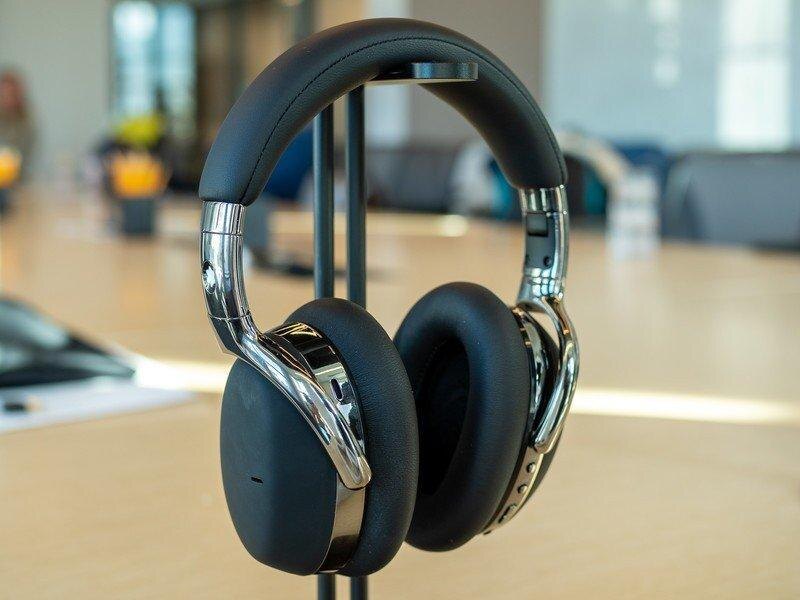montblanc anc headphones 2