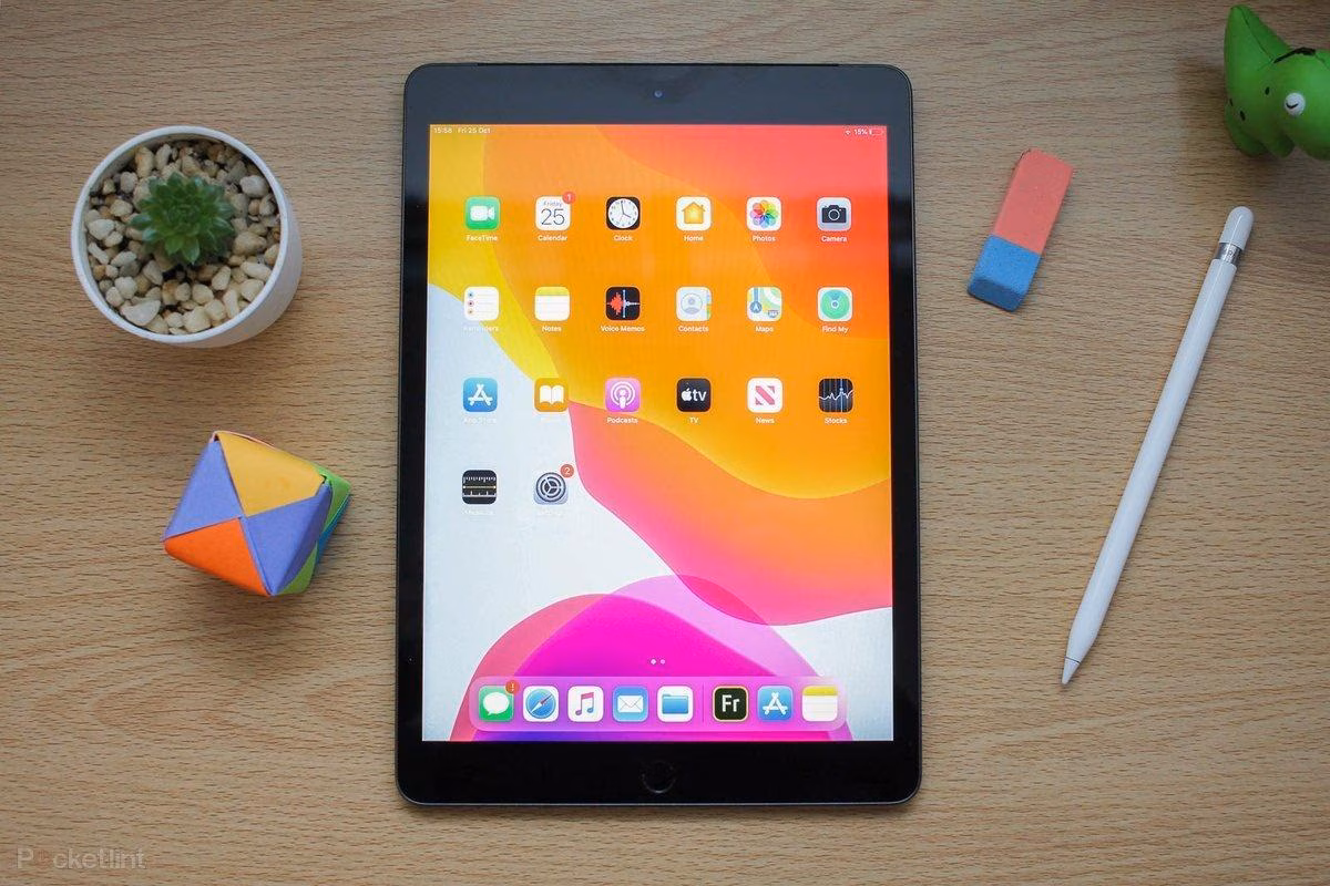 iPhone 12 будет похож на iPad и iPhone 5S 2 149321 tablets review review apple ipad 102 inch initial review tried and trusted goes bigger image1 npbhfzogfj