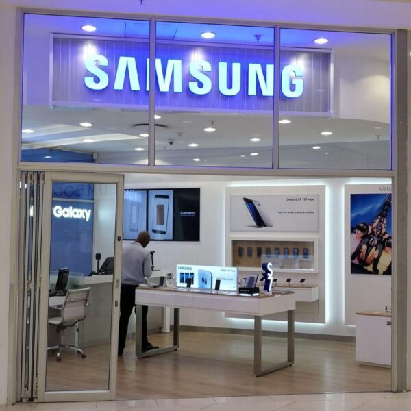Samsung выпустит 6 новых смартфонов A-серии с 5G (1510593710 smam scaled 1)