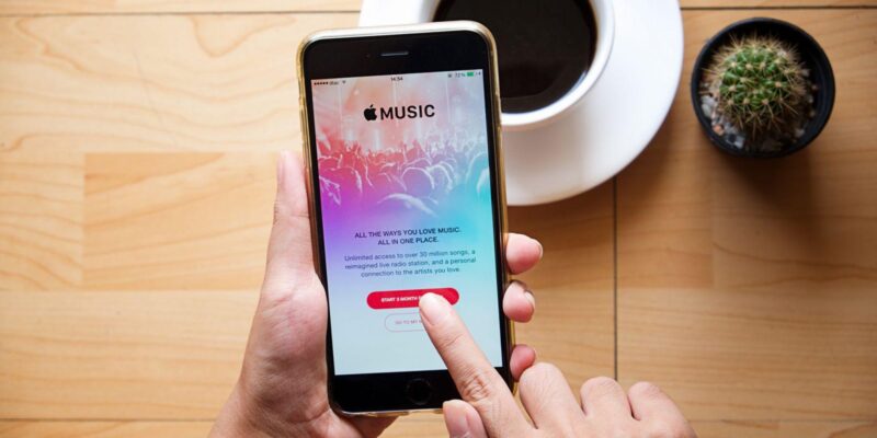 Apple Music будет доступна на смарт-телевизорах Samsung (151104 em itunestermsofservice)