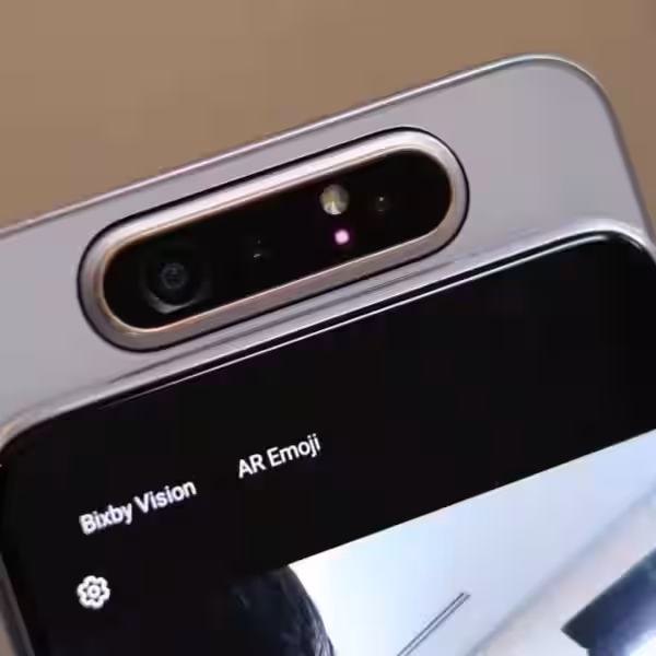 1556390725 obzor smartfona samsung a80 2019