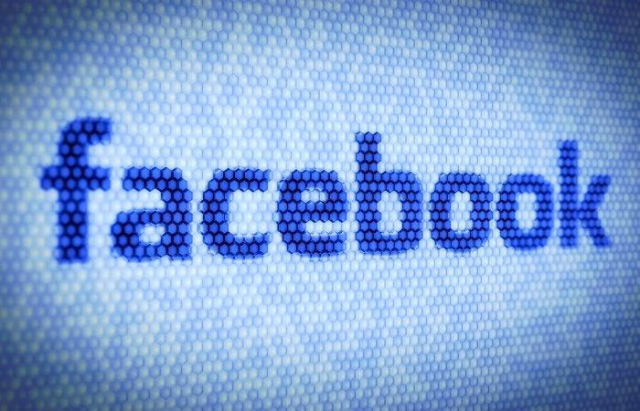 facebook700