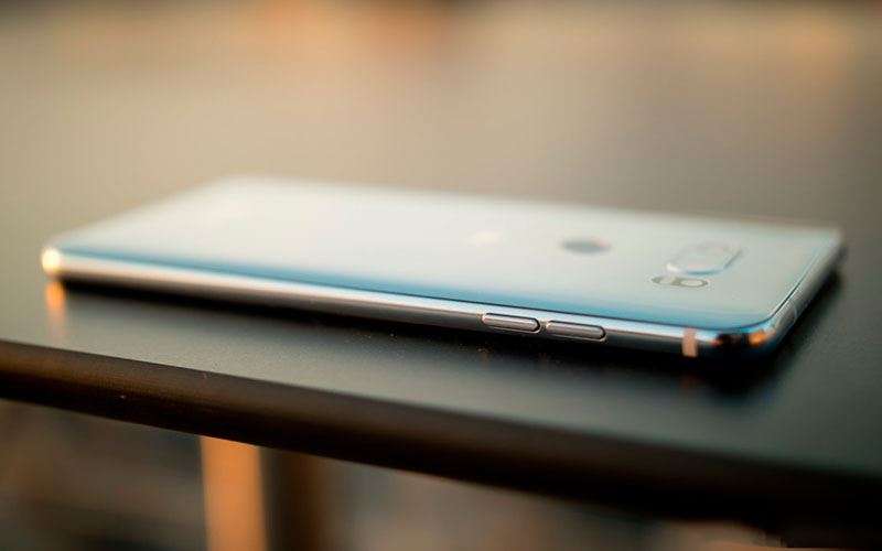 LG показала новый дизайн будущего смартфона 3 lg v30 12