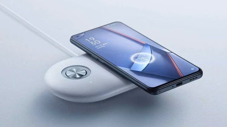 OPPO выпустила беспроводную зарядную станцию AirVOOC мощностью 40 Вт 2 oppo3