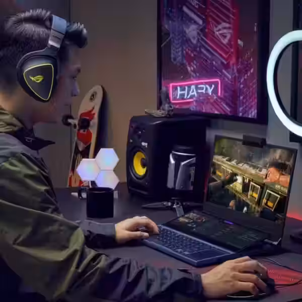 rog zephyrus duo 15 gx550 scenario photo 04