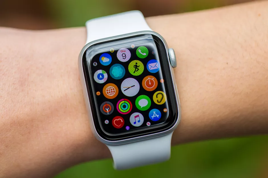 Apple по-прежнему на первом месте в секторе умных часов (apple watch anniversary 2)