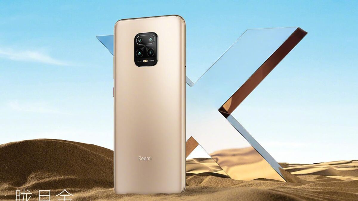Задняя сторона смартфона Redmi 10X с четырьмя камерами и логотипом