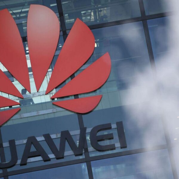 Huawei готовит новые смарт-часы Mate Watch (http prod upp image read.ft)