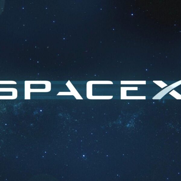 SpaceX выпустила симулятор стыковки космического корабля с МКС (maxresdefault 13)
