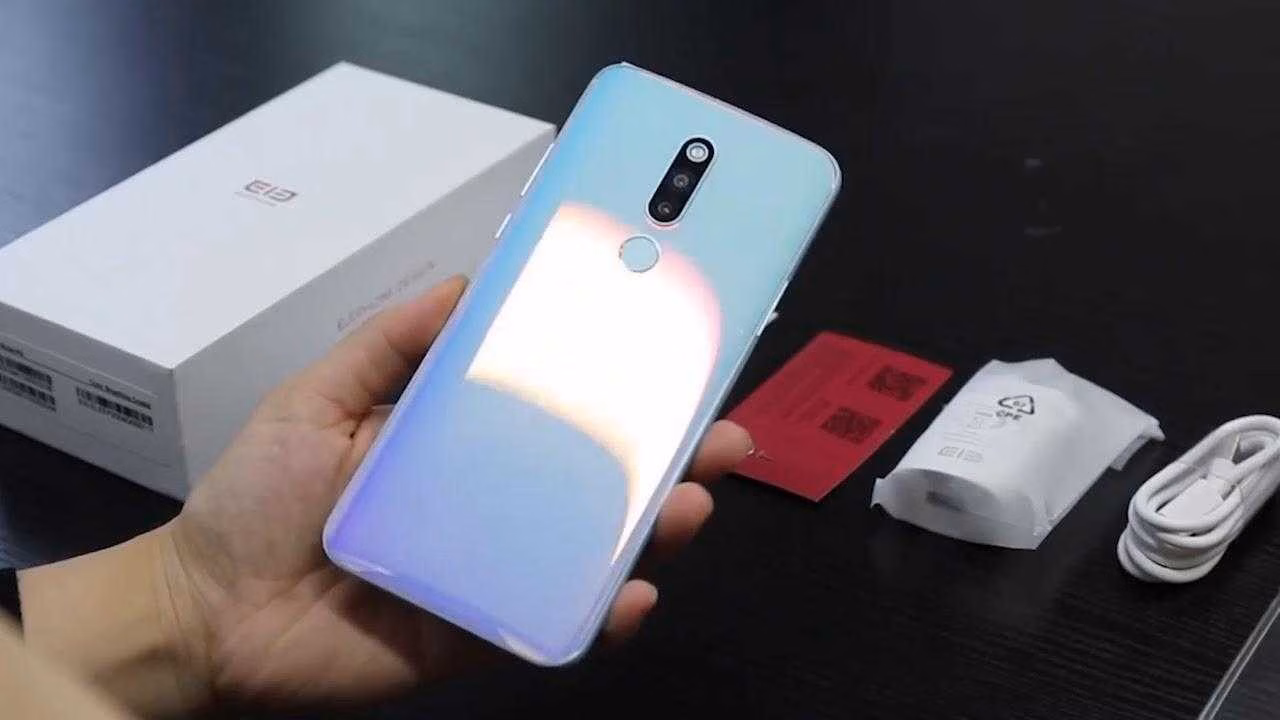 В сеть утекли характеристики Elephone PX Pro 3 maxresdefault 24