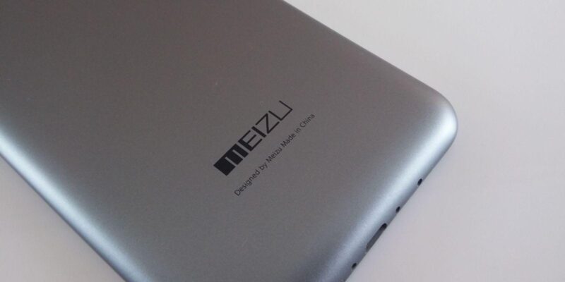 В сеть утекли фотографии смартфона Meizu с двумя дисплеями (meizu m2 note 7 scaled 1)