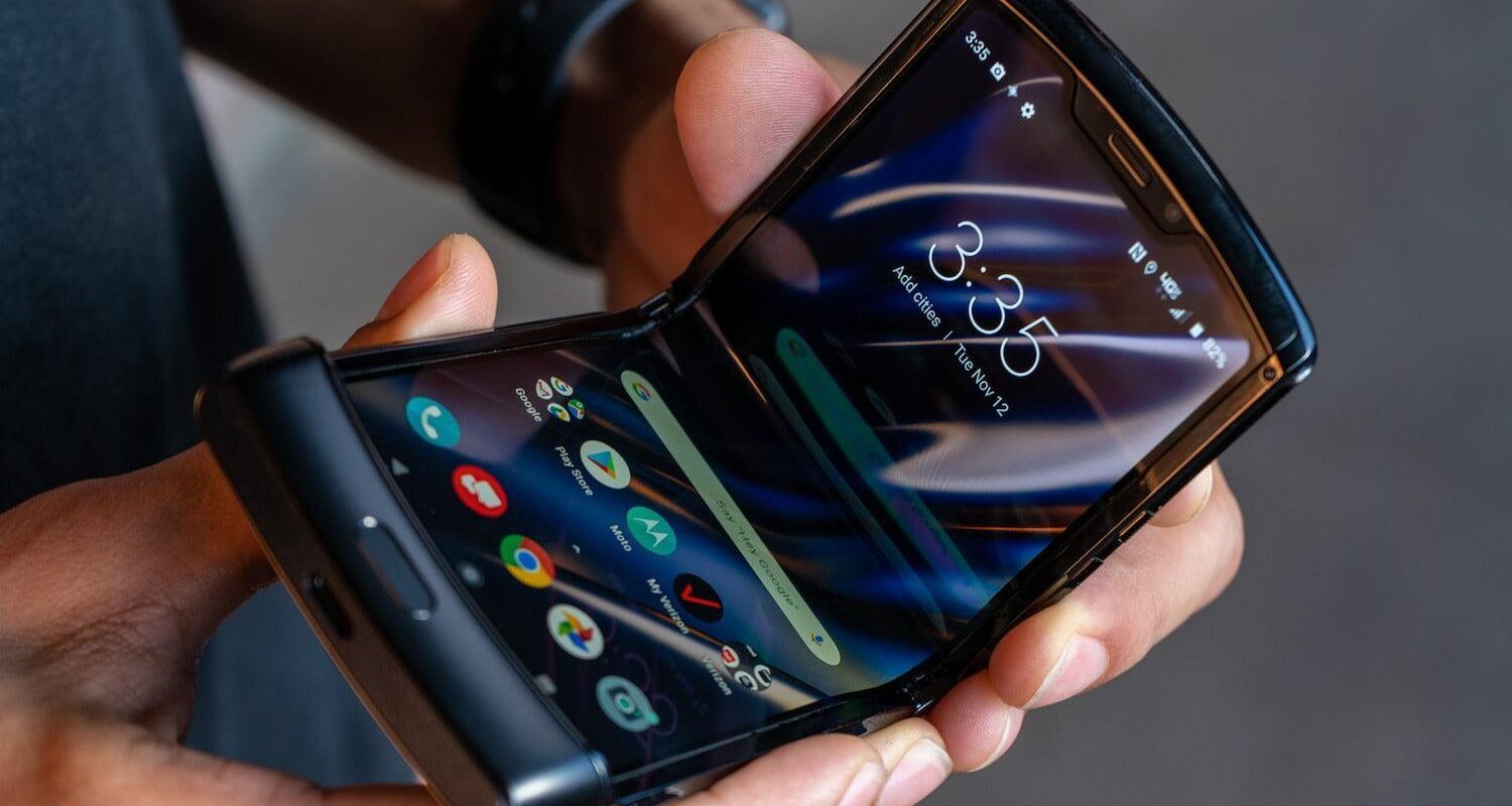 Motorola планирует сделать новый складной Razr в сентябре 3 Motorola Razr