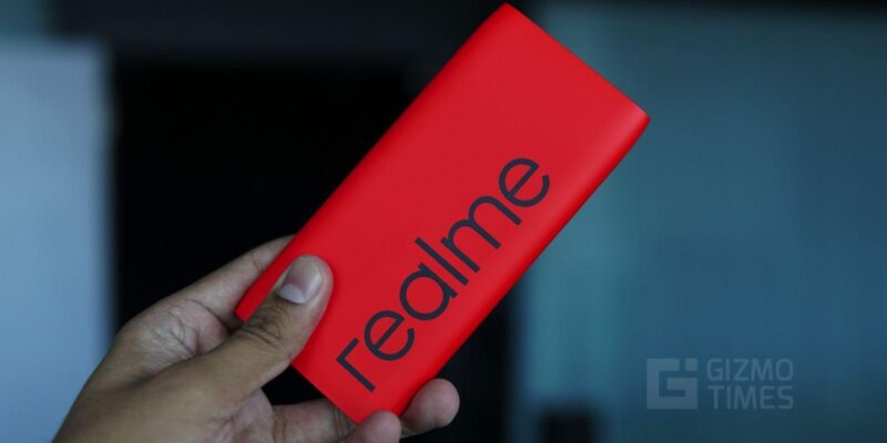 Realme анонсировала два портативных зарядных устройства (realme 10000 mah power bank size)