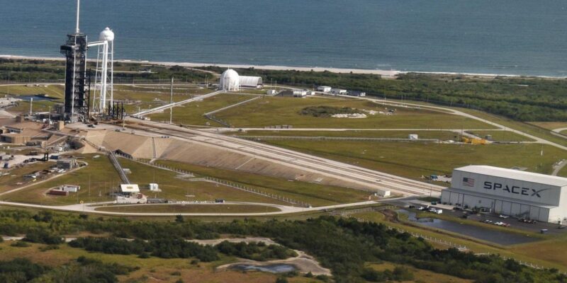 Сегодня состоится запуск управляемого корабля SpaceX Crew Dragon (spacex lc 39a)