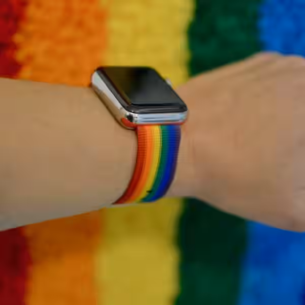 vot kak poluchit novoe lico apple watch ot pride 1