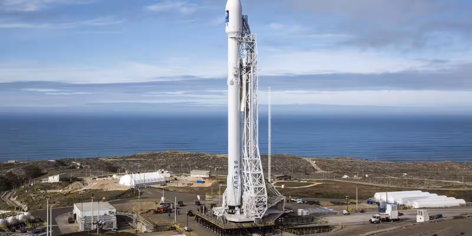 2016 falcon 9 at vandenberg air force base scaled 1