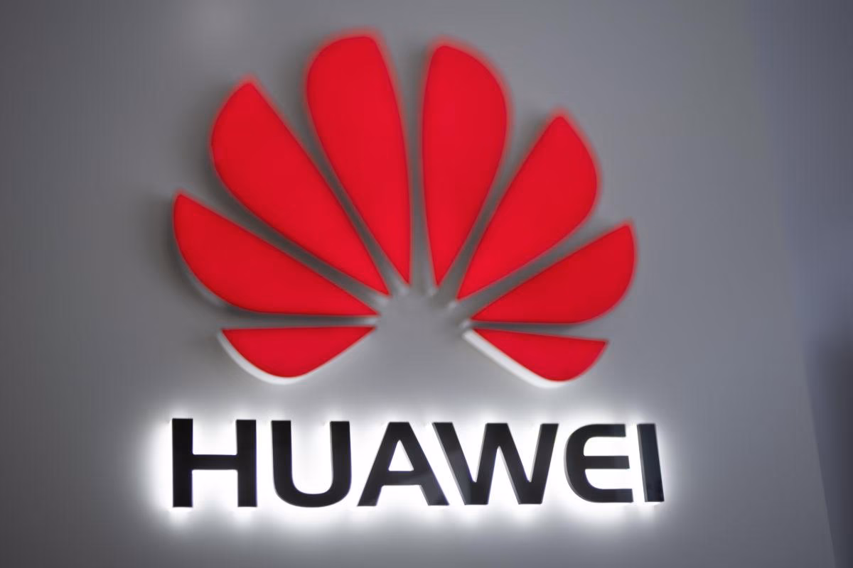 Huawei запатентовала смартфон с подэкранной селфи-камерой 3 gettyimages 1068921840 e1544358332378