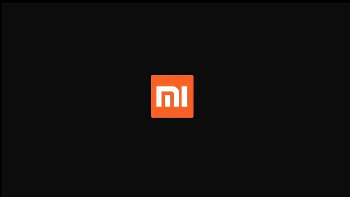 Черный экран с логотипом Xiaomi и оранжевым фоном