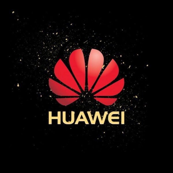Huawei запатентовала смартфон со сменным зум-объективом (1344897)