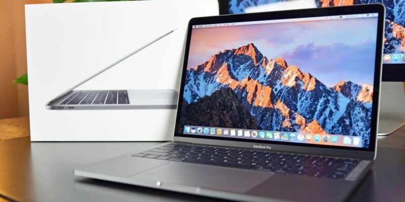 Патент от Apple раскрывает уникальный MacBook Pro с 5 дисплеями (6d22f9f976a31587 1920xh)