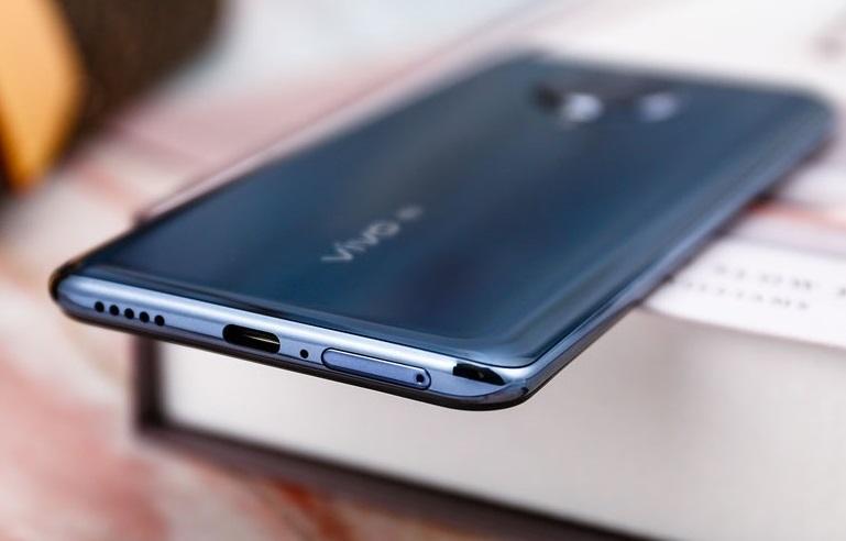 Живое фото Vivo S7 раскрывает некоторые характеристики смартфона 2 c018ac2a062a0c5d2a7144317411aa8d60b