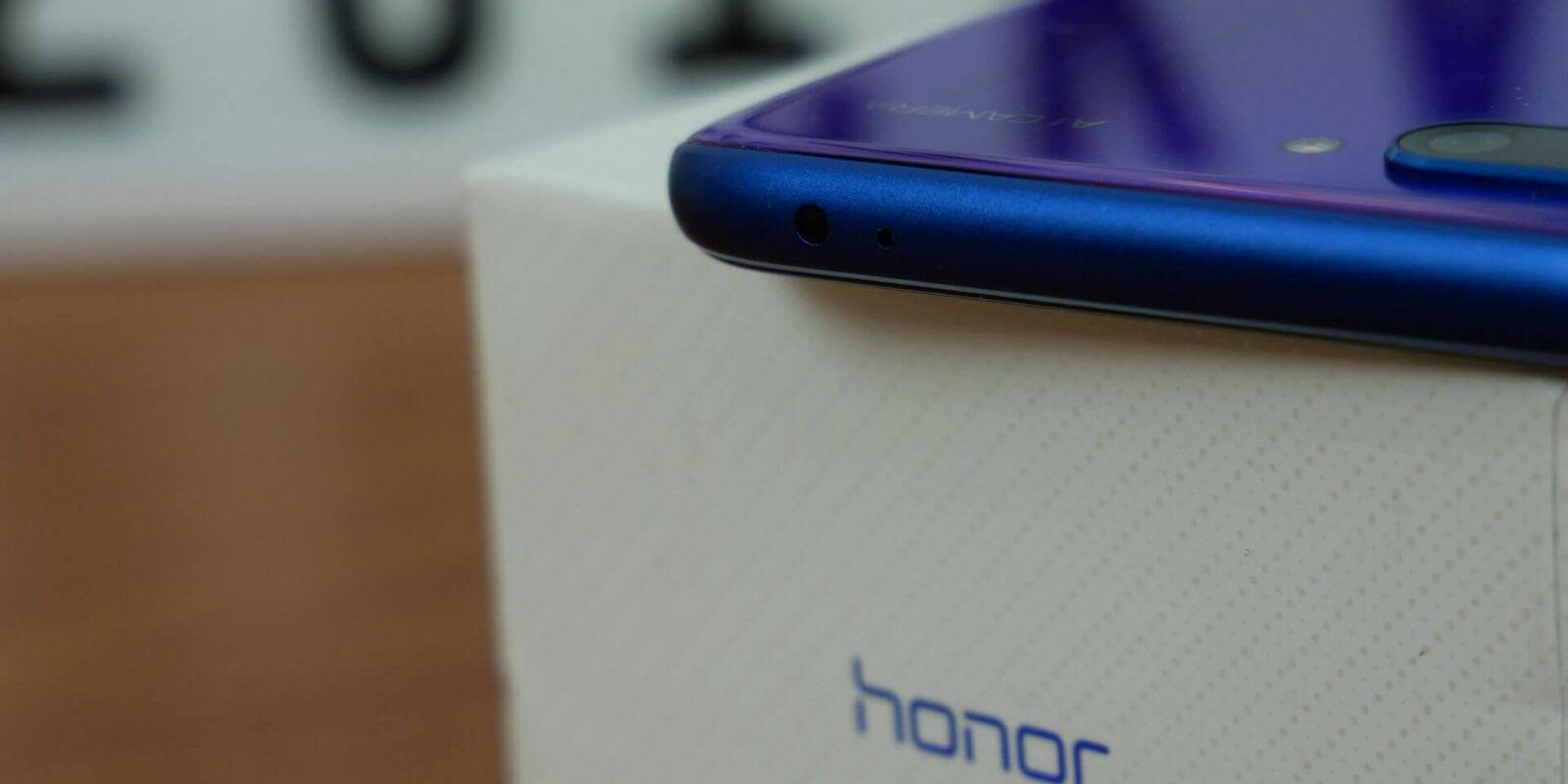 В сети появилось изображение камеры неизвестного смартфона Honor 2 honor 10 09