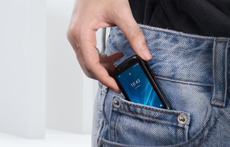 Представлен самый маленький смартфон с ОС Android 10 3 jelly1