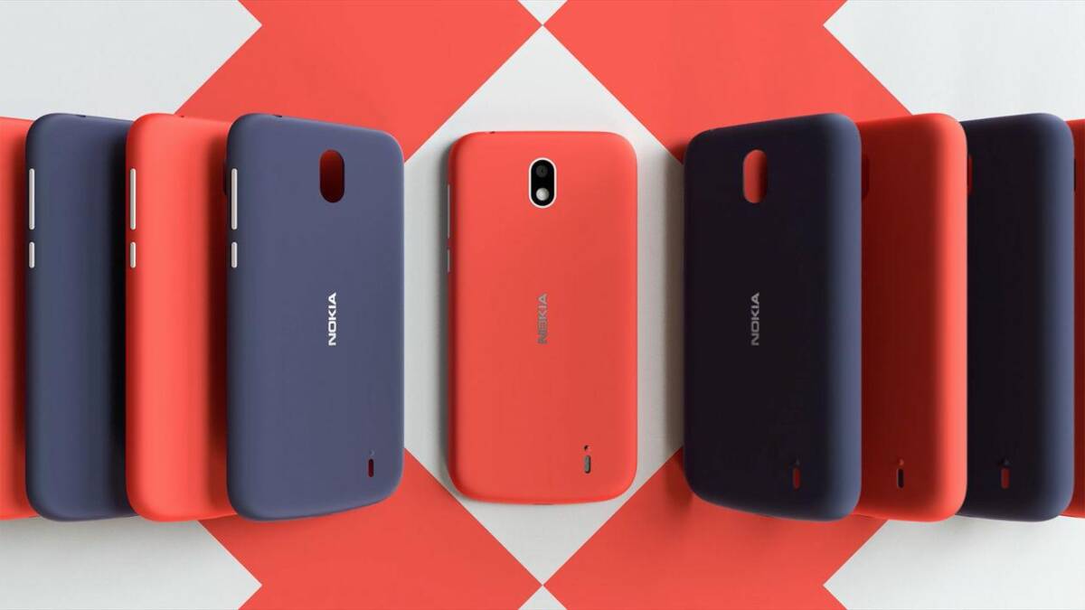 Набор цветных задних панелей для Nokia 1 на фоне геометрического фона