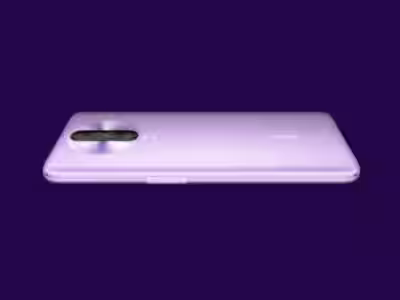 Розовый смартфон Redmi K30 Ultra с тремя камерами