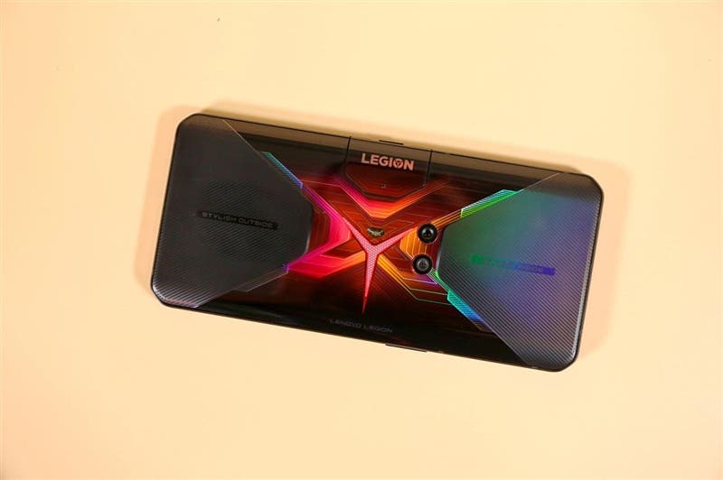 Lenovo представила игровой смартфон Lenovo Legion Pro (s335594eb 230c 421d a901 02be436163d8)