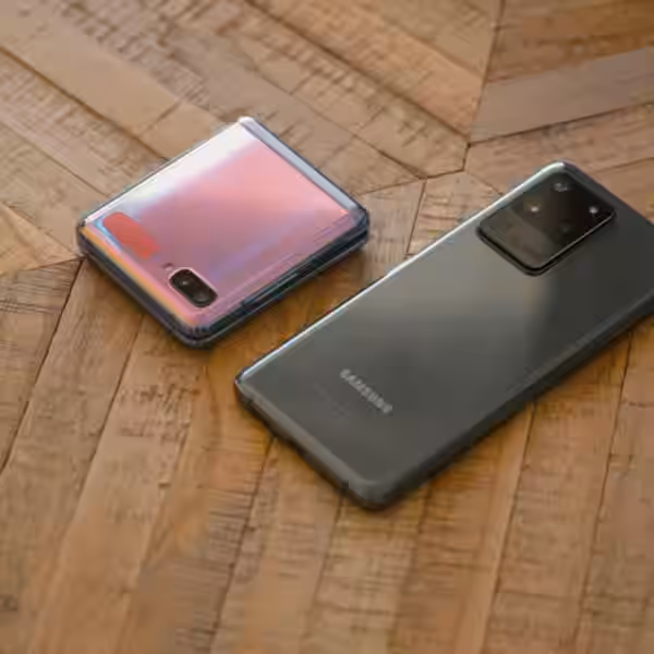 samsung galaxy z flip 1 of 10 large