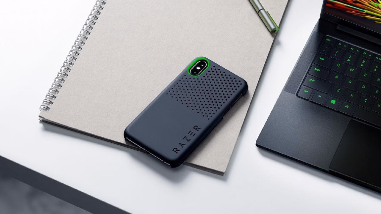 Razer сделала чехол с отводом тепла для Galaxy Note20 и Note20 Ultra 3 chehly razer 1 1280x720 1