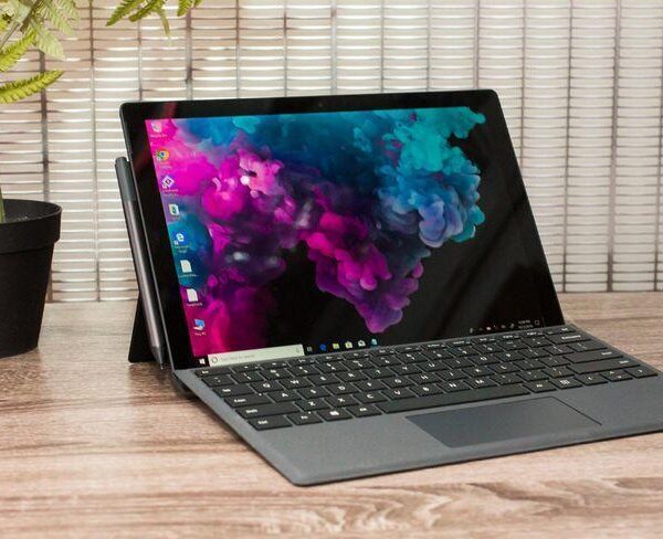 Microsoft выпустит доступный ноутбук Surface для студентов (1558209838 29 microsoft surface pro 6)