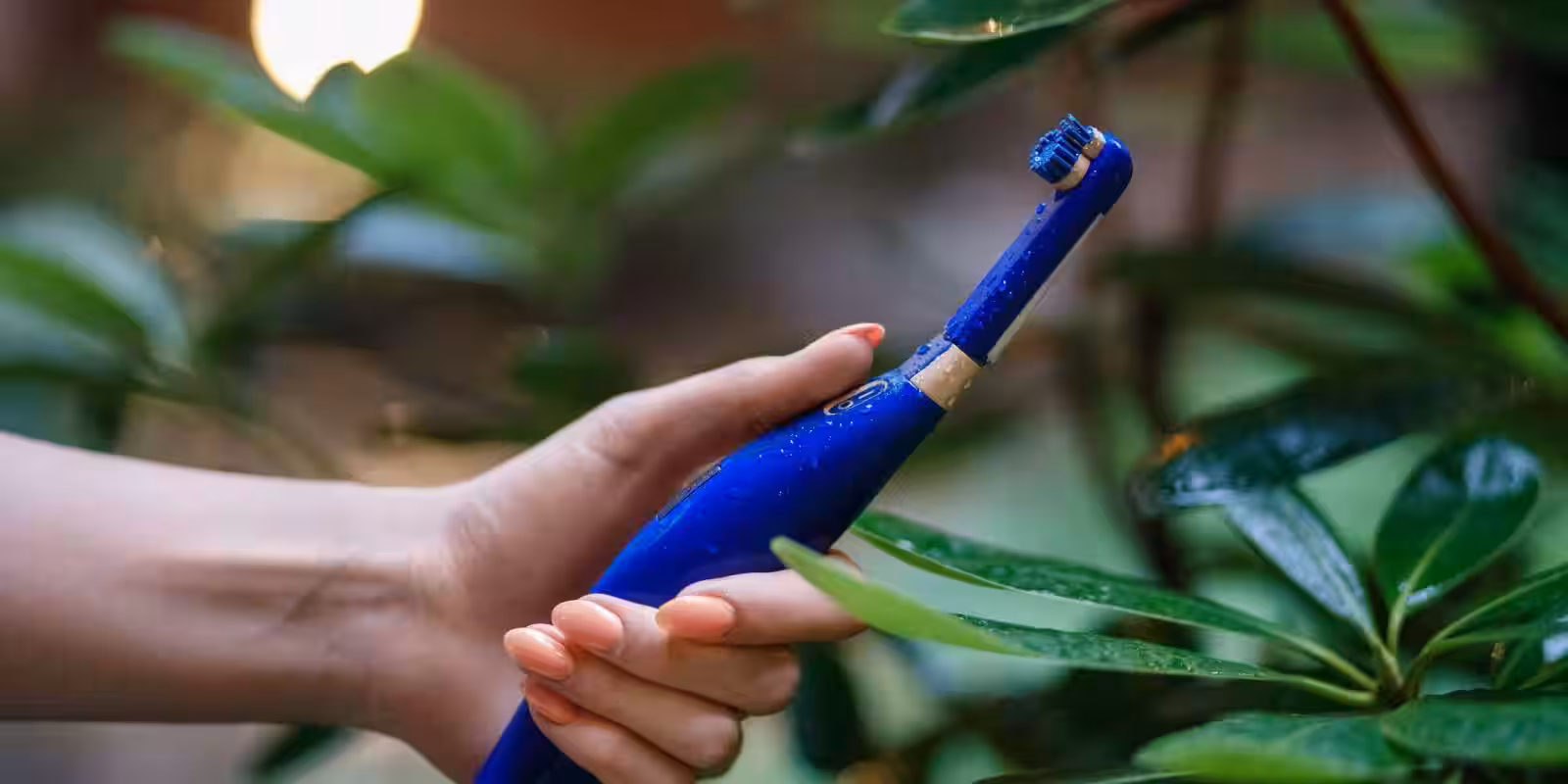 Dyson объявил национального победителя конкурса James Dyson Award 2020 3 health tooth brush 6 scaled 1