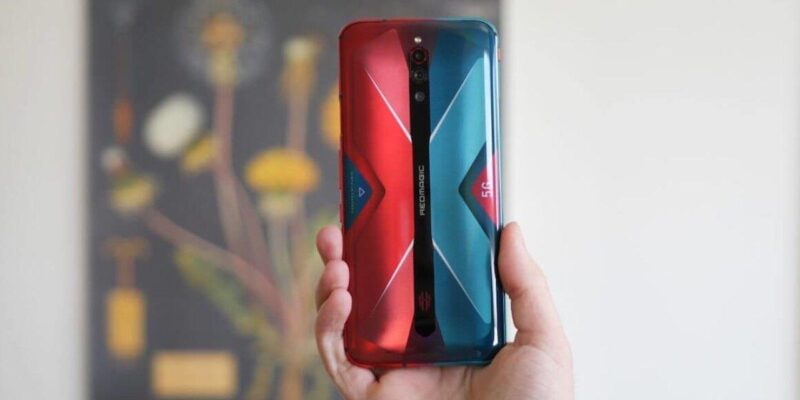 Слухи: в сети появился смартфон меняющий цвет на задней панели (nubia red magic 5g 1280x720 1)