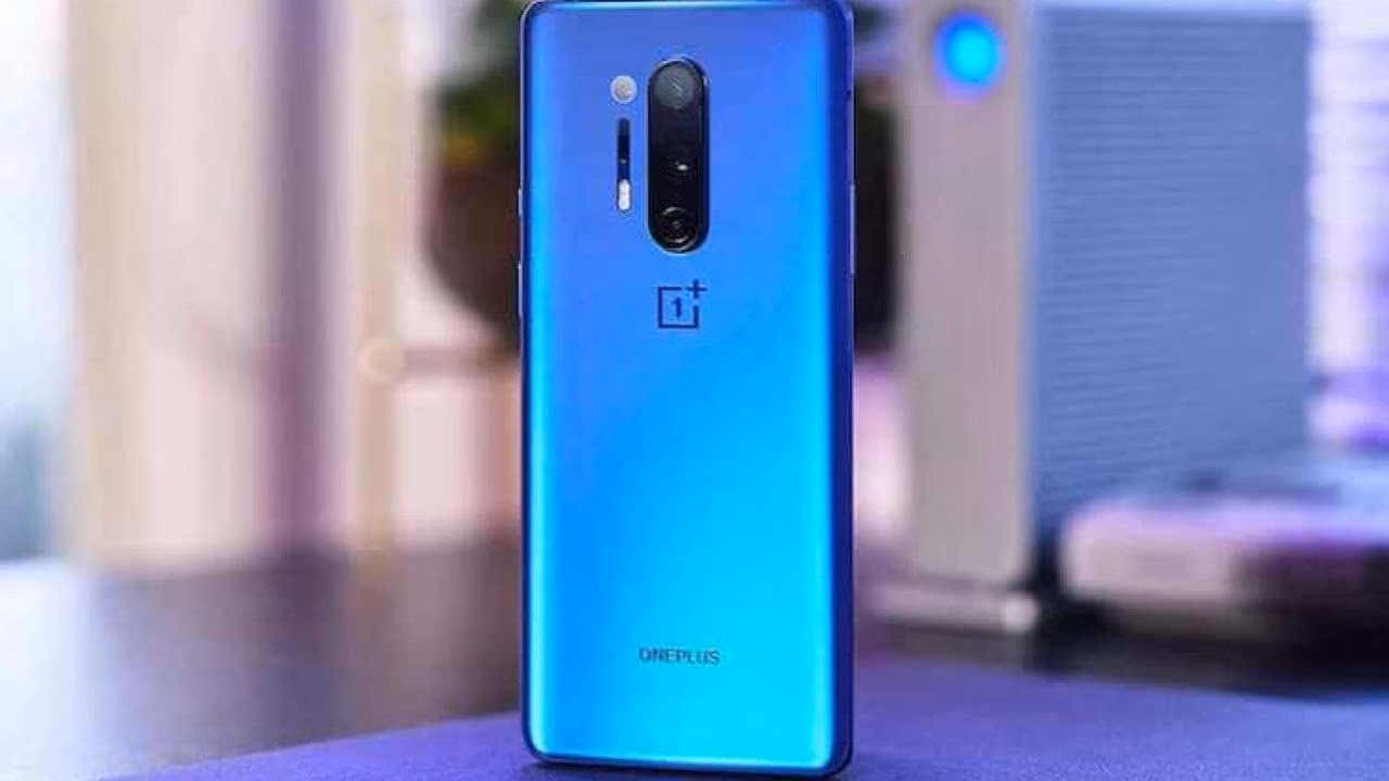 В сеть опубликовали живые фото OnePlus 8T за день до анонса 3 oneplus 8 1280x720 1