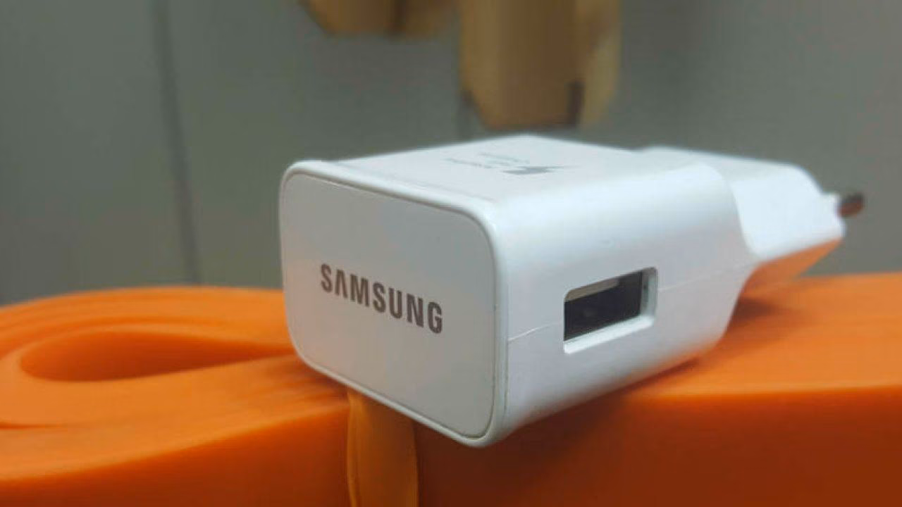 Будущие флагманы Samsung будут поставляться с зарядкой мощностью 65 Вт 3 samsung adaptive fast charging main 1280x720 1
