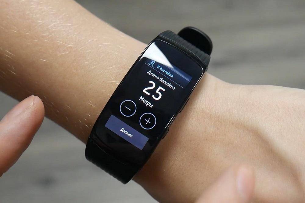 Фитнес-трекер Galaxy Fit2 с дисплеем и настройками плавания