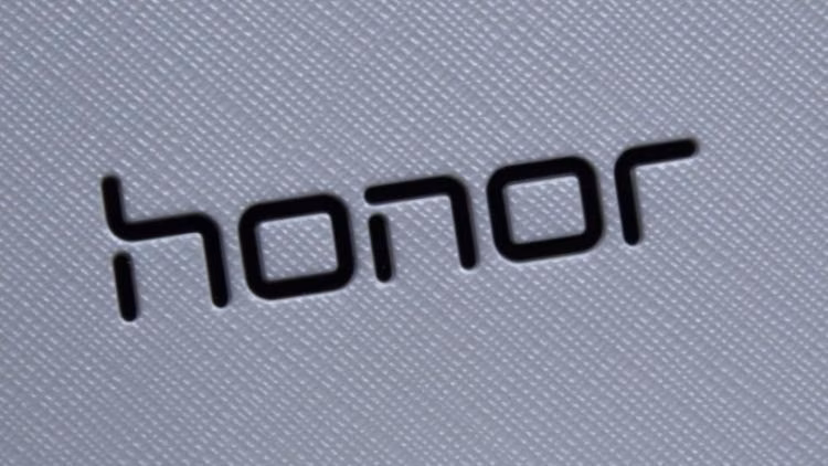 В магазине Honor началась акция, посвящённая 8 марта 2 sm.honor logo e1444031964378.750