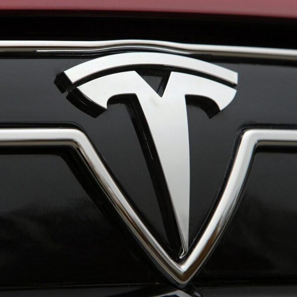 Tesla изобрела аккумулятор, который удешевит производство автомобилей (tesla models 2013 1600 7ejpg)