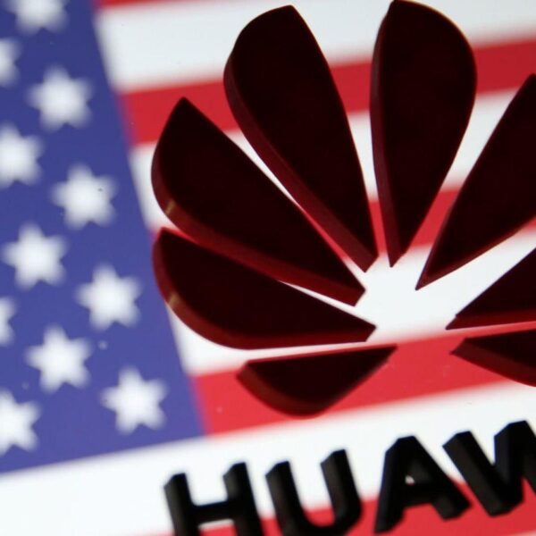 США разрешает компаниям поставлять чипы для Huawei, но только не 5G (1 large)