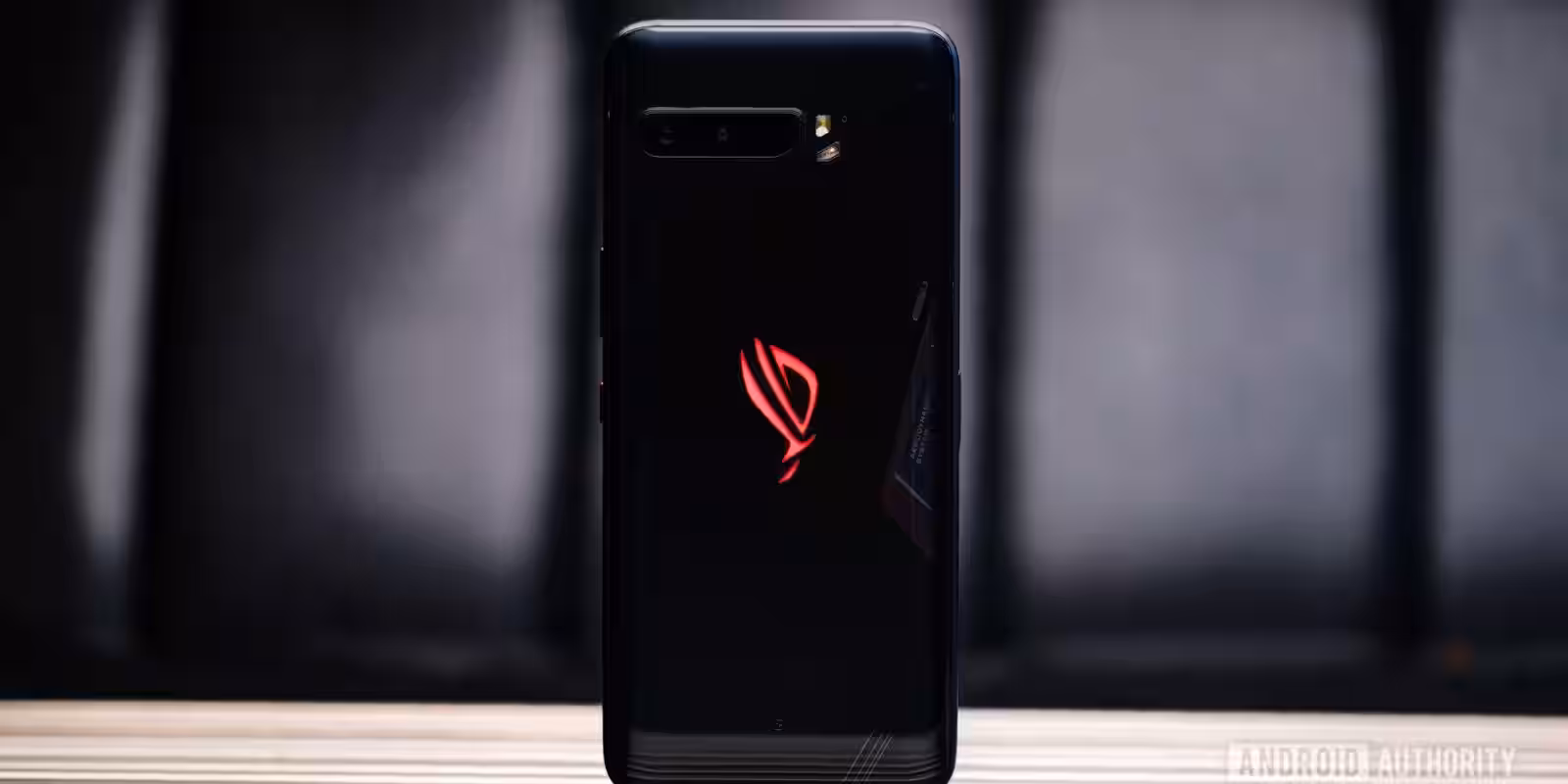В России стартовали продажи игрового флагмана Asus ROG Phone 3 2 Asus ROG Phone 3
