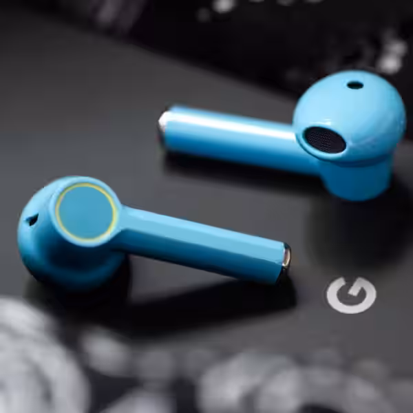 OnePlus Buds Nord Blue true wireless earbuds close up Google Pixel 3