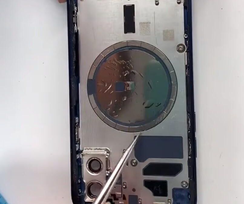 Задняя панель Realme GT8 Pro с сменным модулем камеры